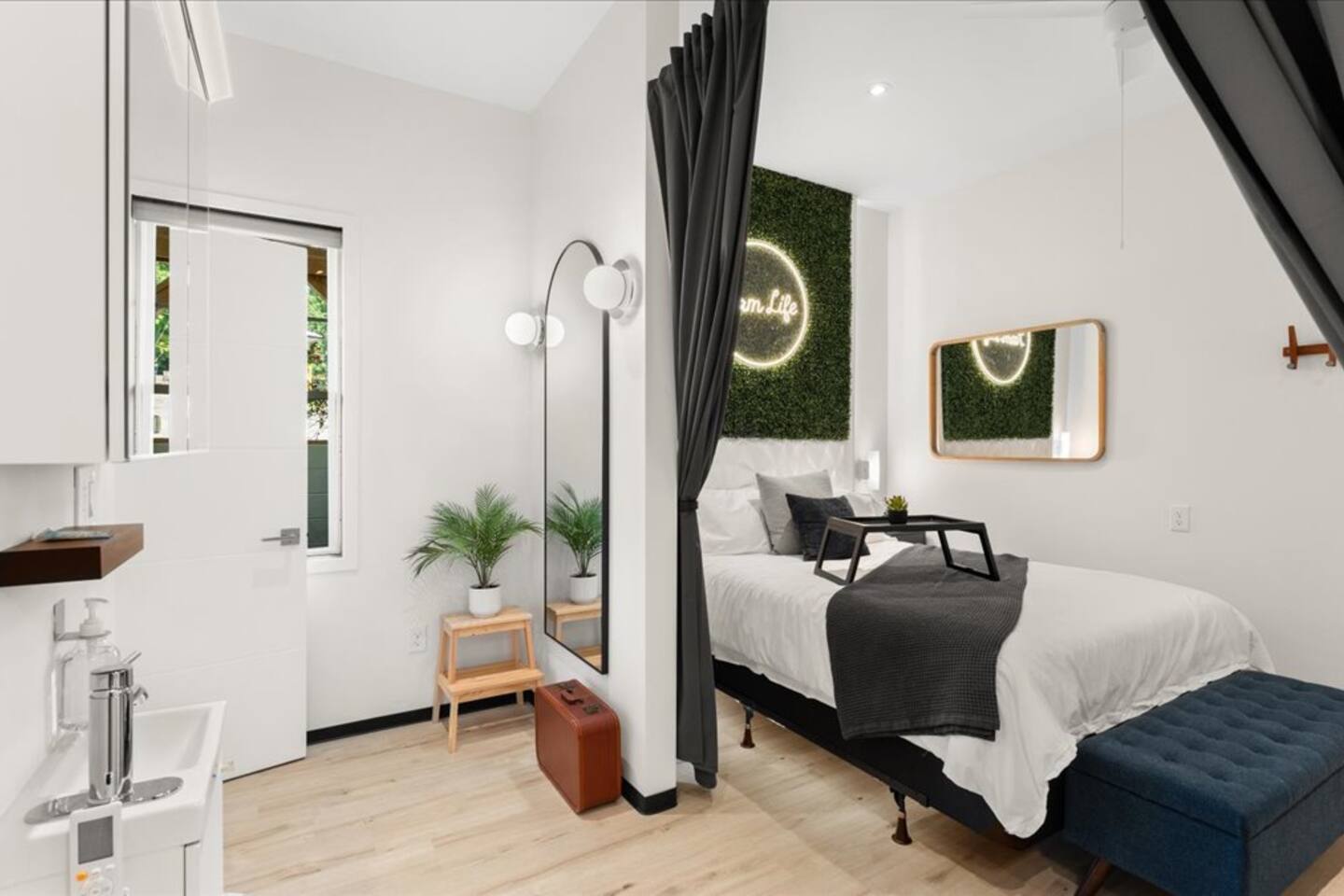 1AN Luxury European Barndo FARM STAY Wedding Venue