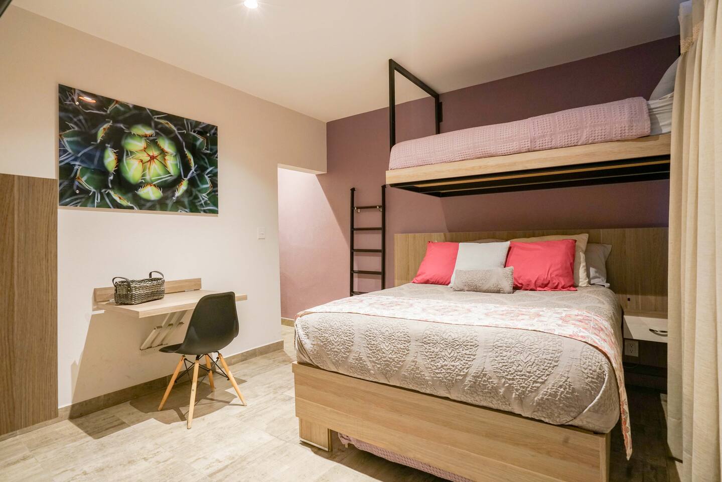 Charming Family Room Getaway in Condesa