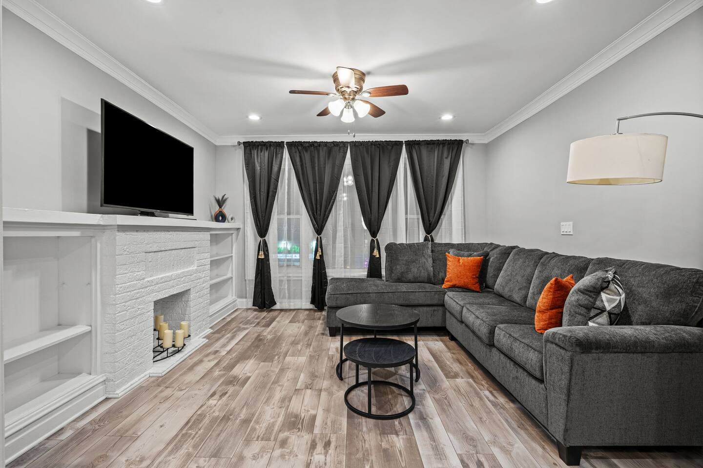 Little India Gem - Bollywood Retreat Near Markets