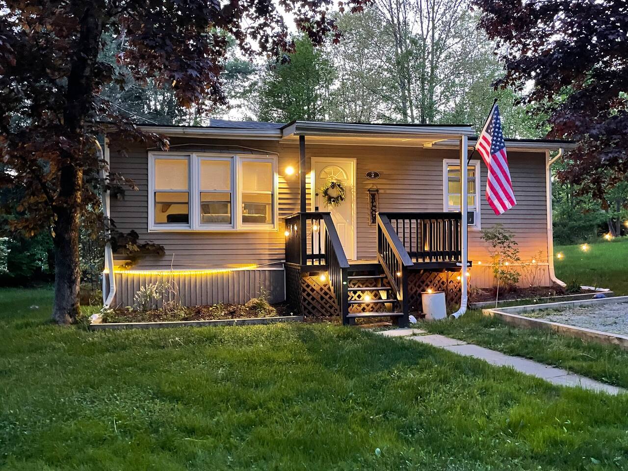 Charming & Renovated Lake-House in the Catskills!