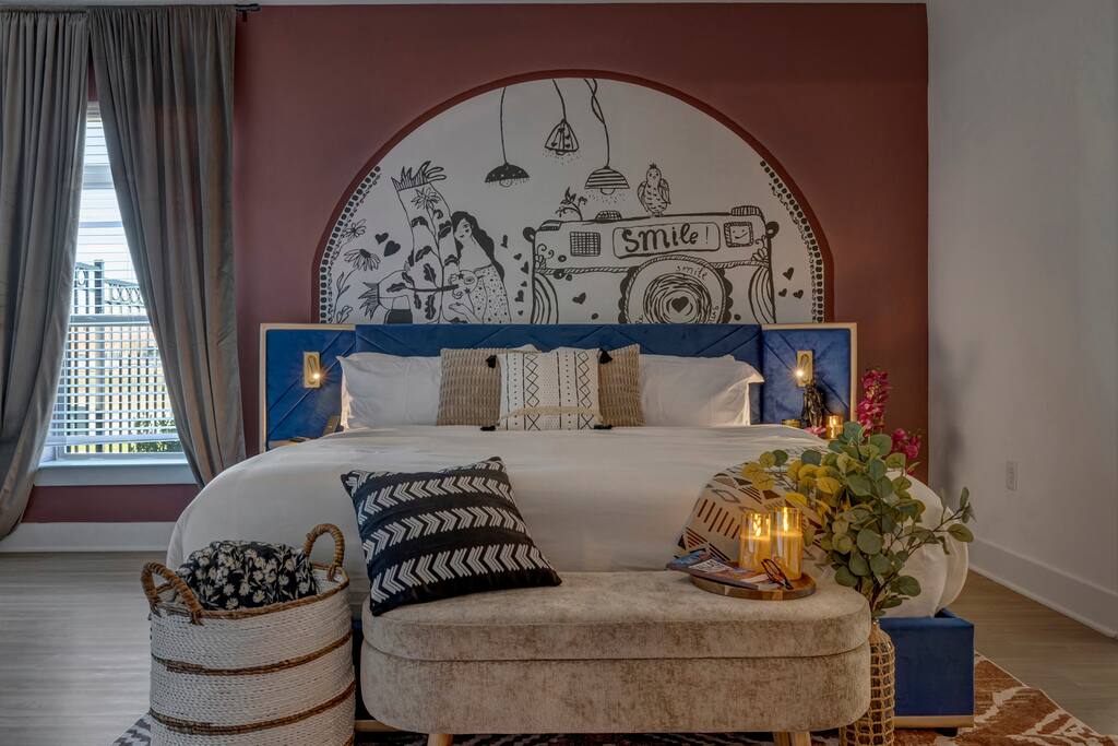 Frisco | 2BR King + Q Bunk | Pool | Workspace