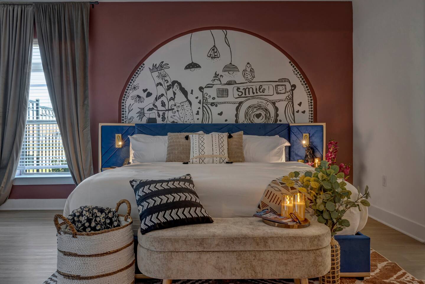 Modern Apt Minutes to Universal