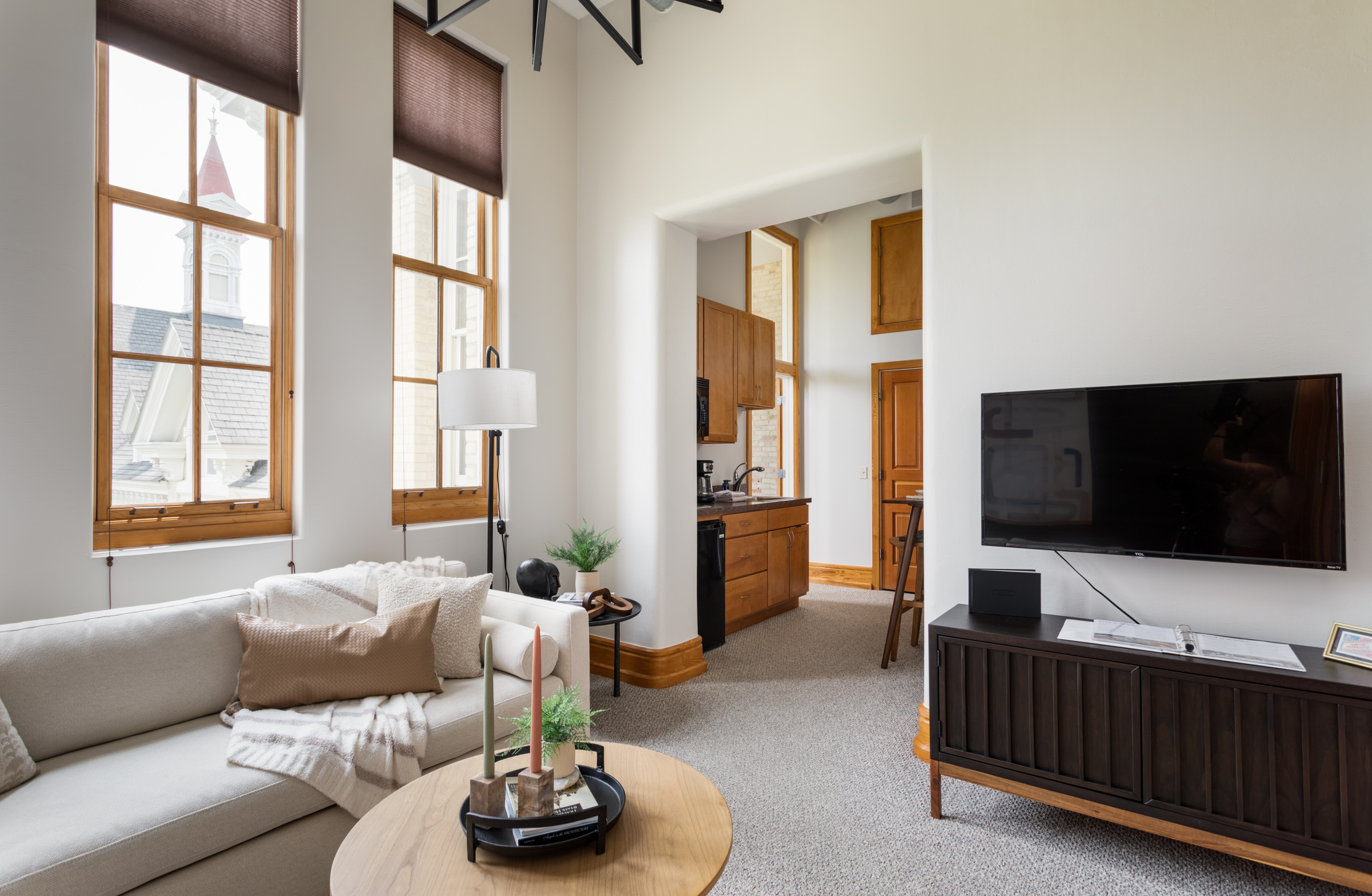 Charming 1BR Condo, Stunning Views & Trails