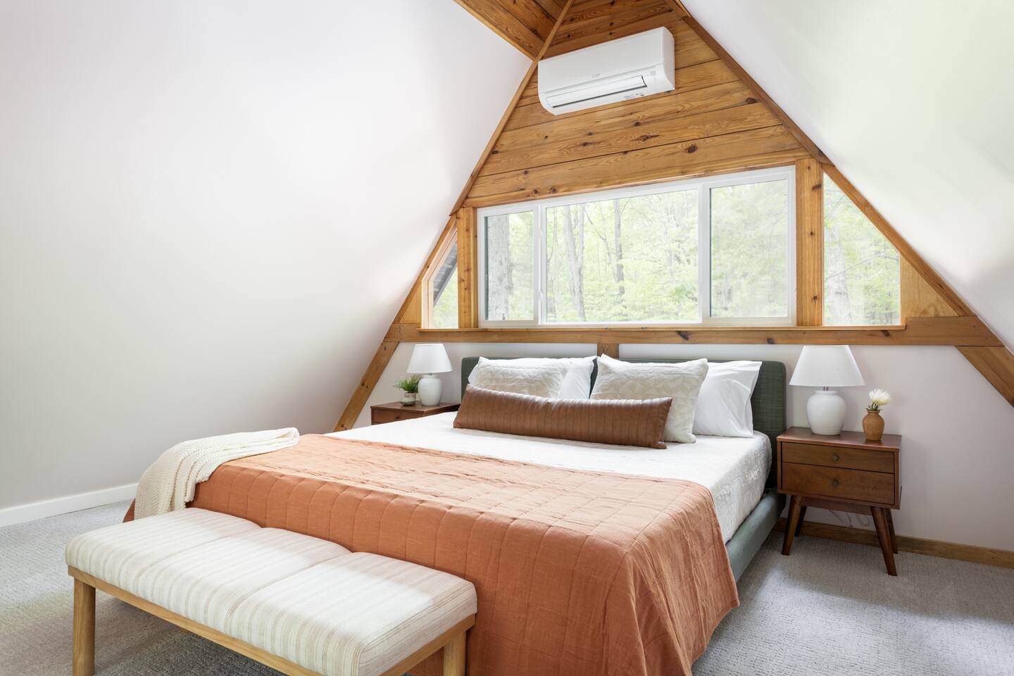 Renovated A-Frame with Hot Tub