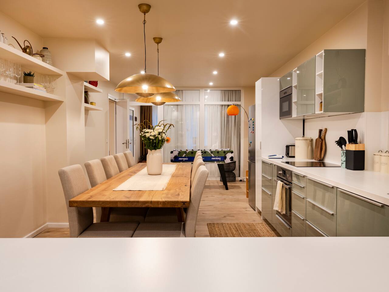 ALEXA Spacious Design Apart up to 10 Pax/Parking