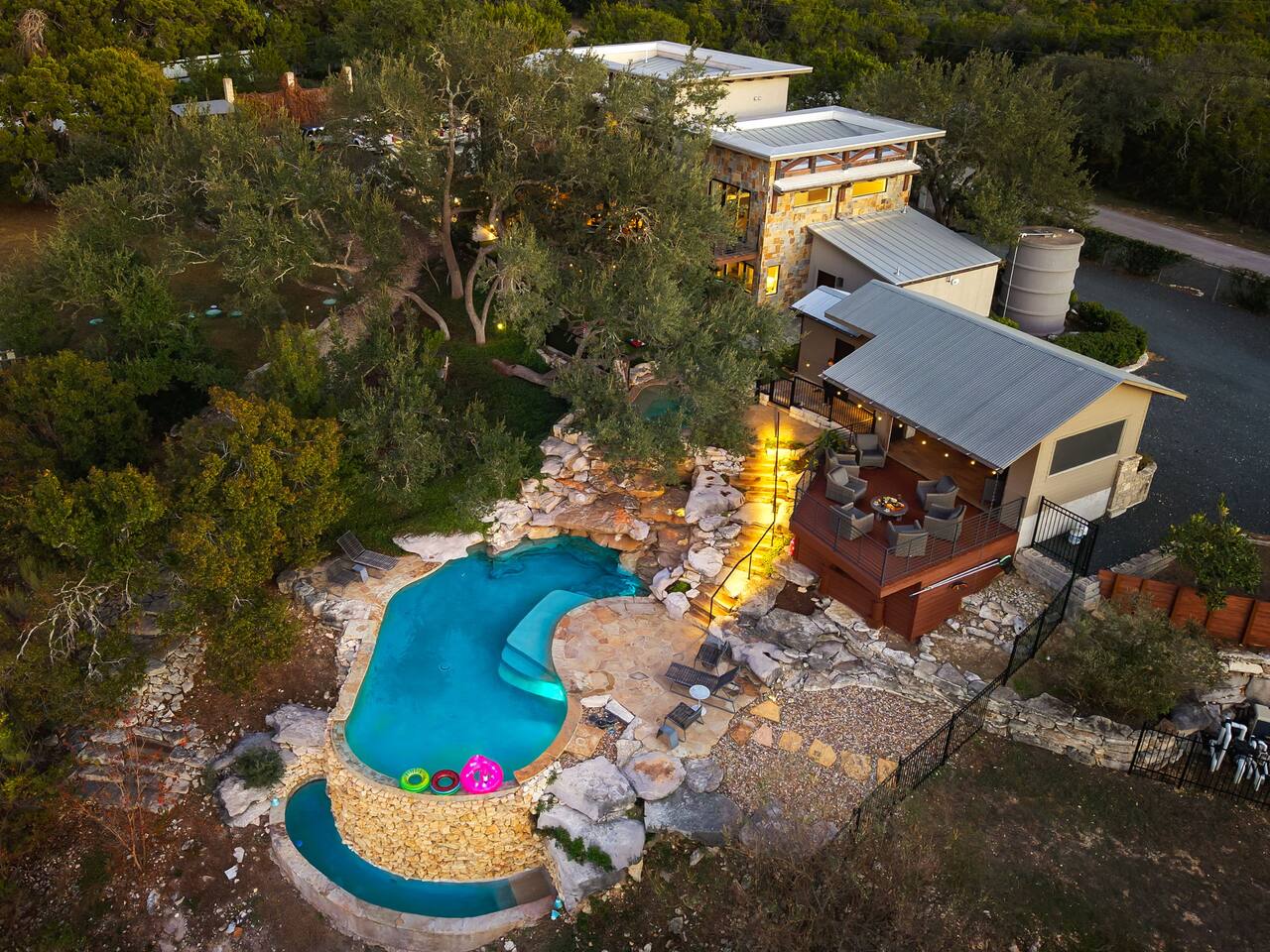 Million$ Hill Country View, Pool, Hot tub, Luxury!