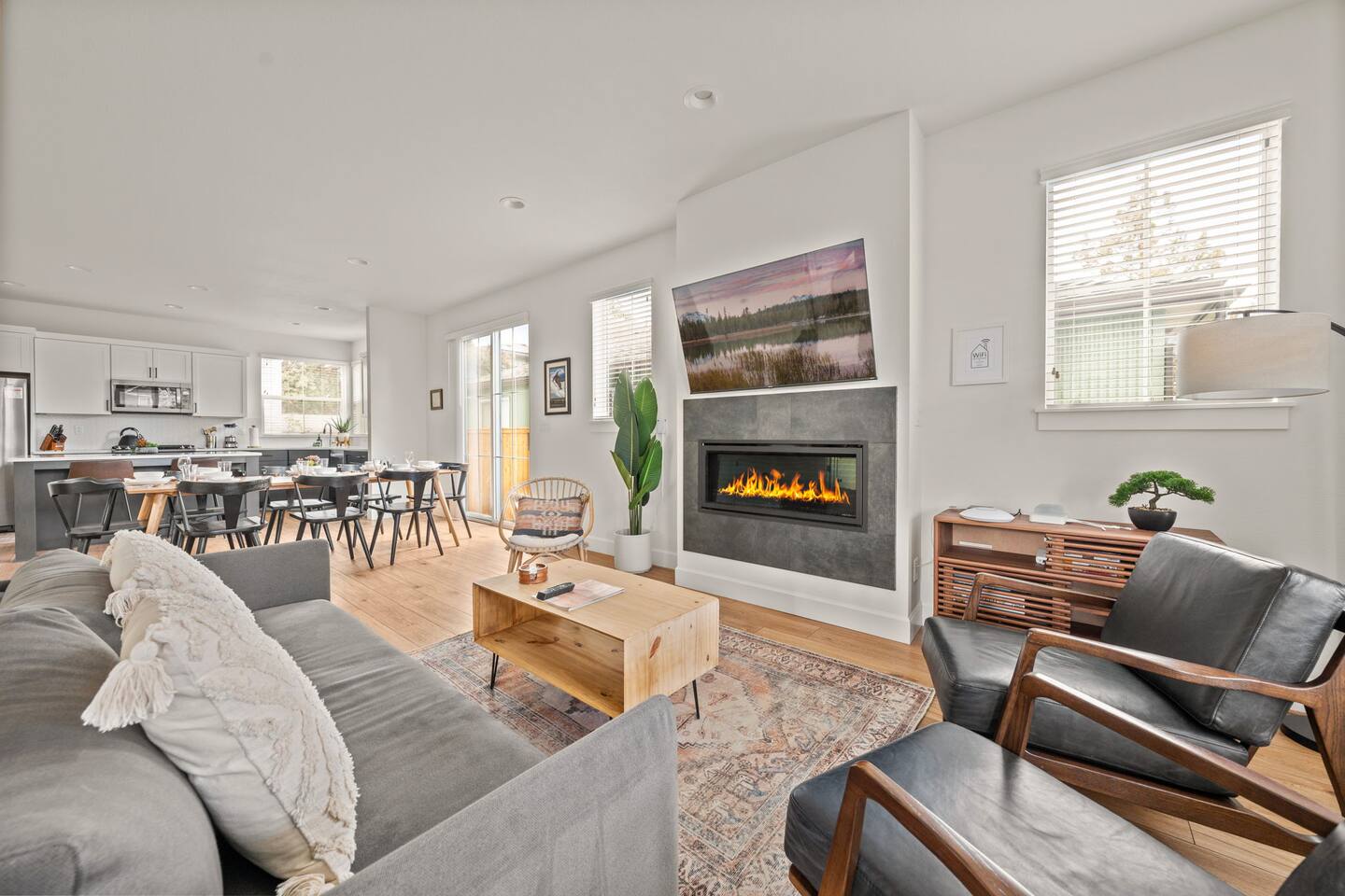 Lodge with Spa, Walk to Old Mill