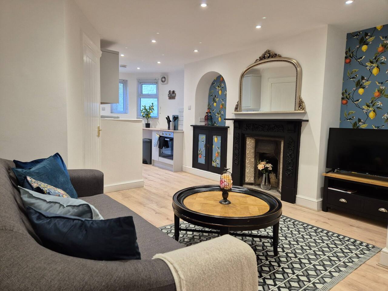 #26a Garden Apartment Southsea *close to sea