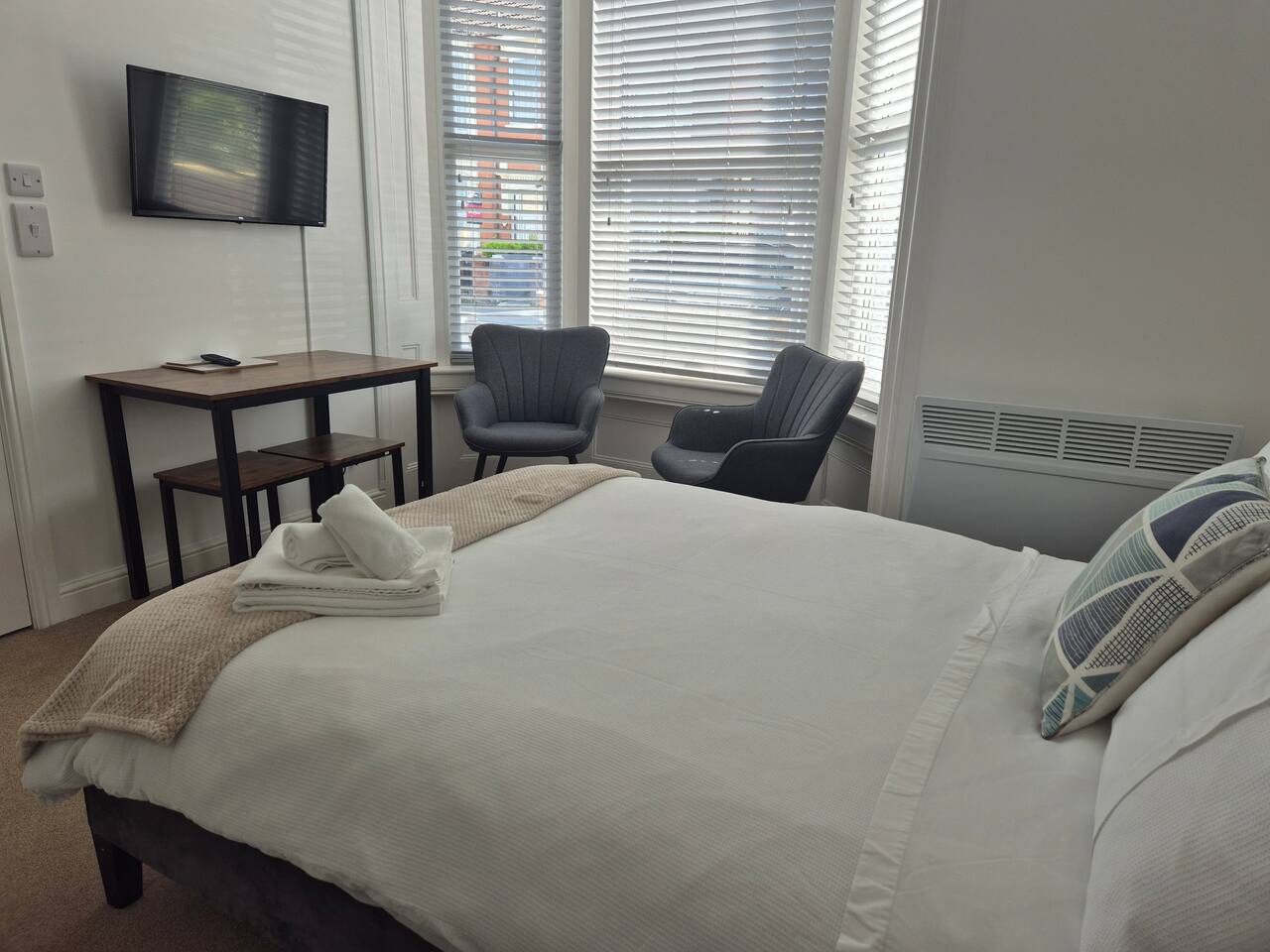 Modern 1 Bedroom Studio, Portsmouth | Free WiFi