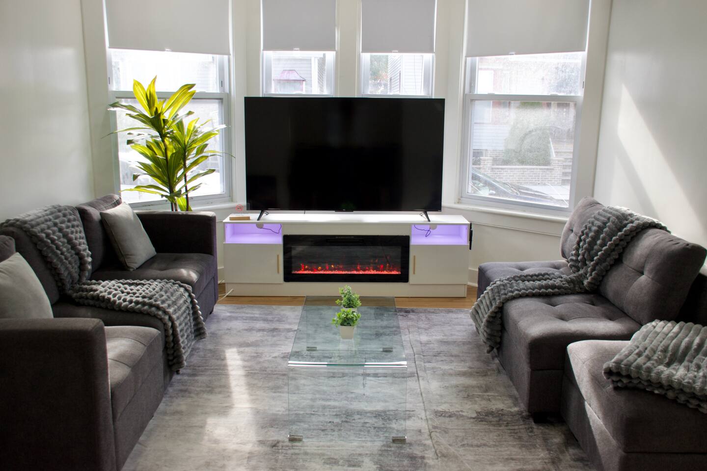 Lux Stay | 5Bedroom | 2Bath | GameRoom | Near NYC