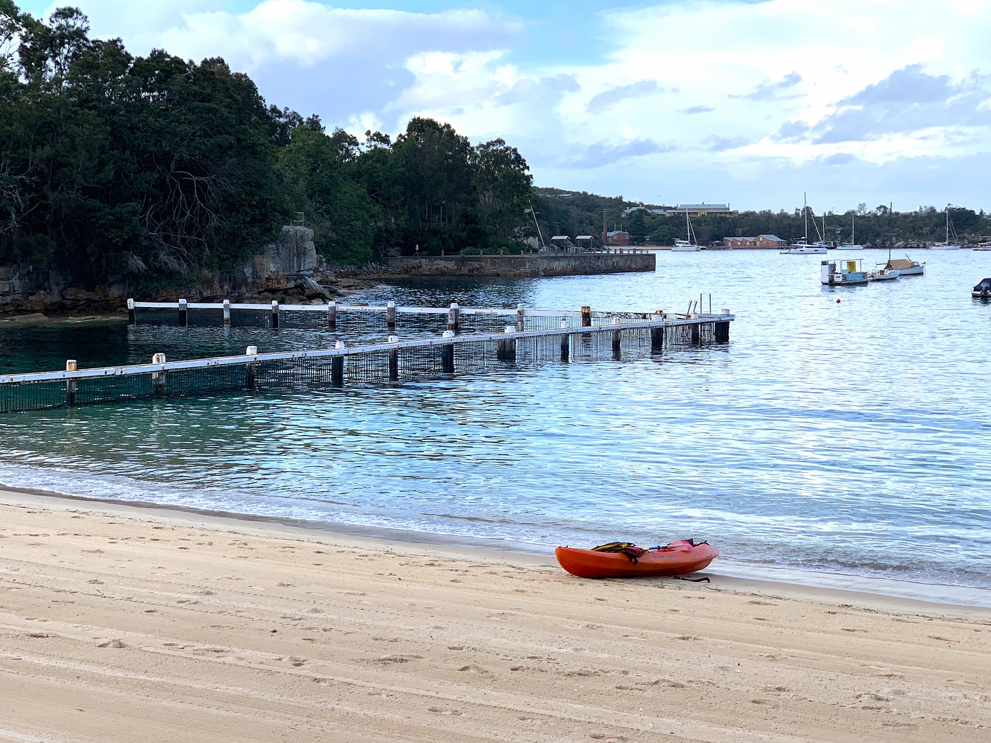 Little Manly Beachfront 1 Bedroom w Balcony