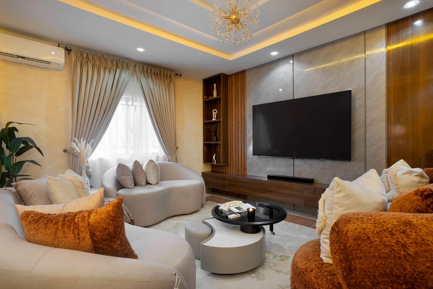 The Manor at Ikeja GRA-Refined 3-BDRM Luxury Stay