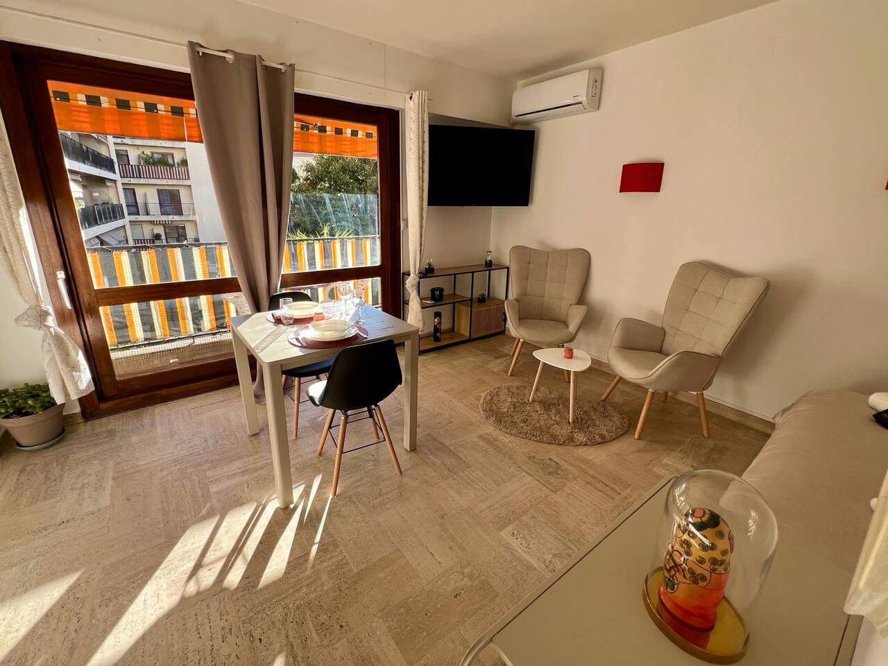 ⭐️ Studio lumineux + balcon ⭐️ 5 min bd Carnot