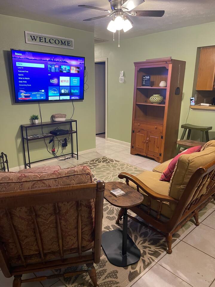 King Suite 3Bed/2Bath