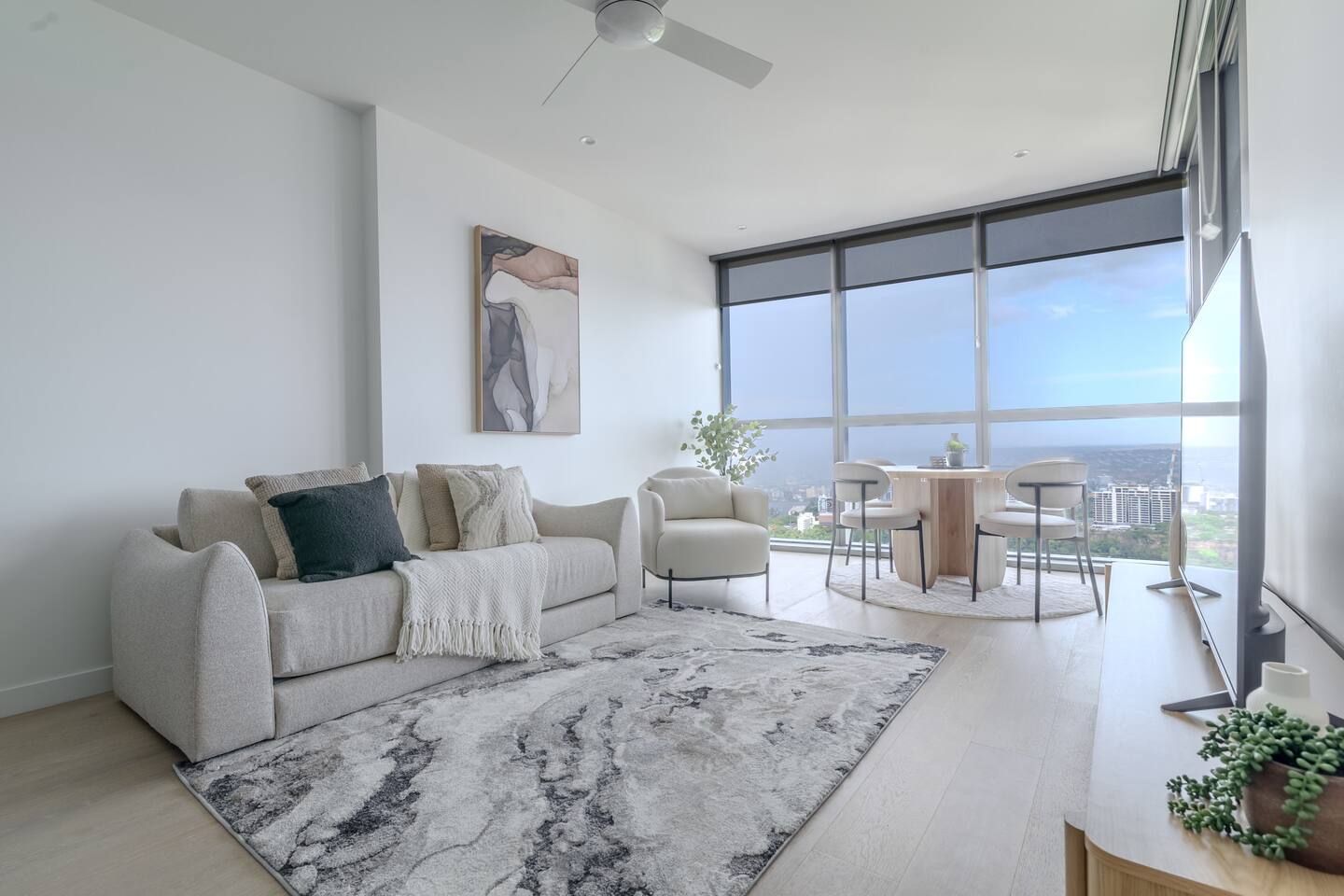 Queen’s Wharf 1BR with Views and Free Parking - Apartment
