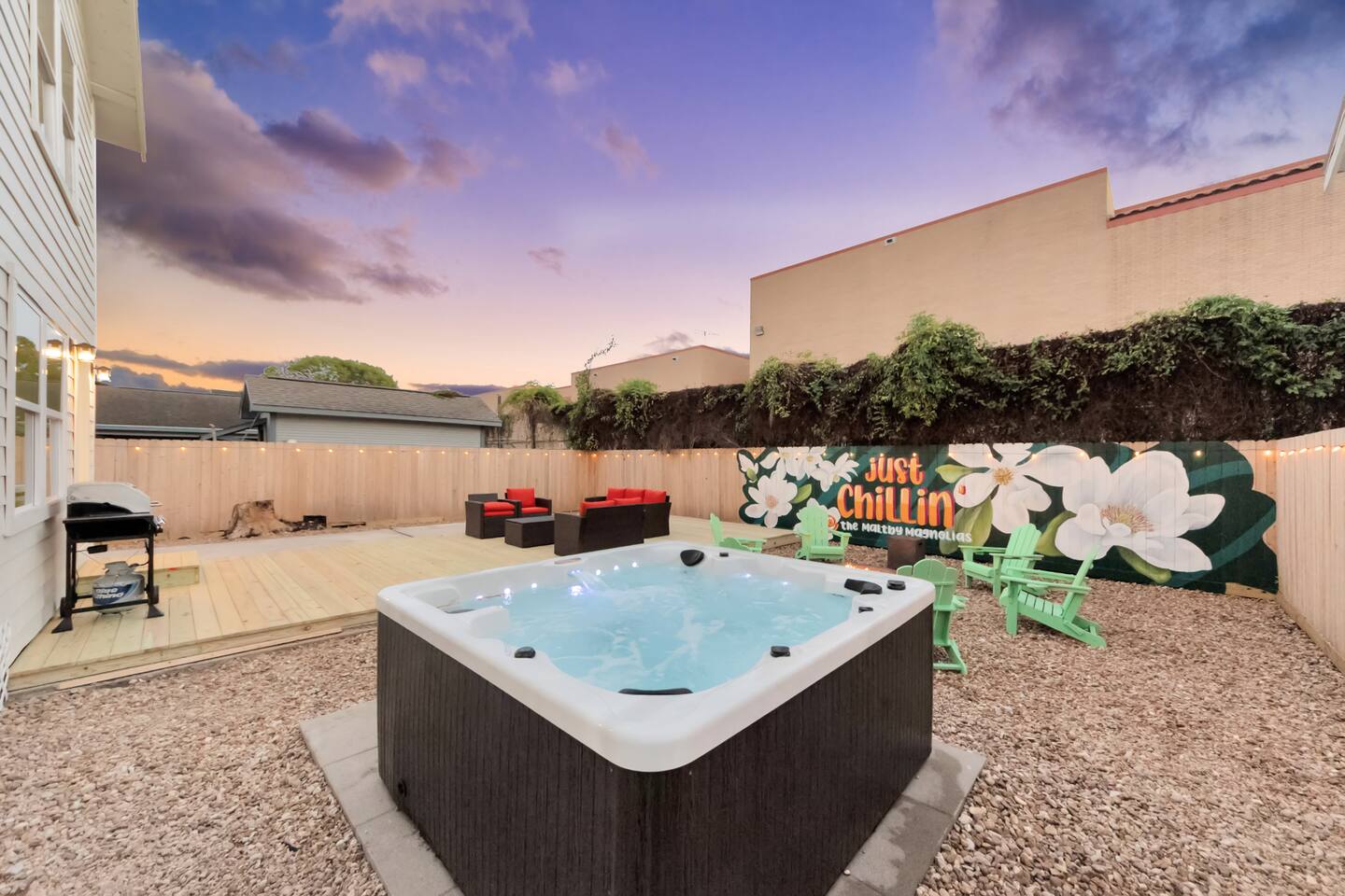 The Maltby Magnolias Unit B *Hot Tub*Sleeps 8