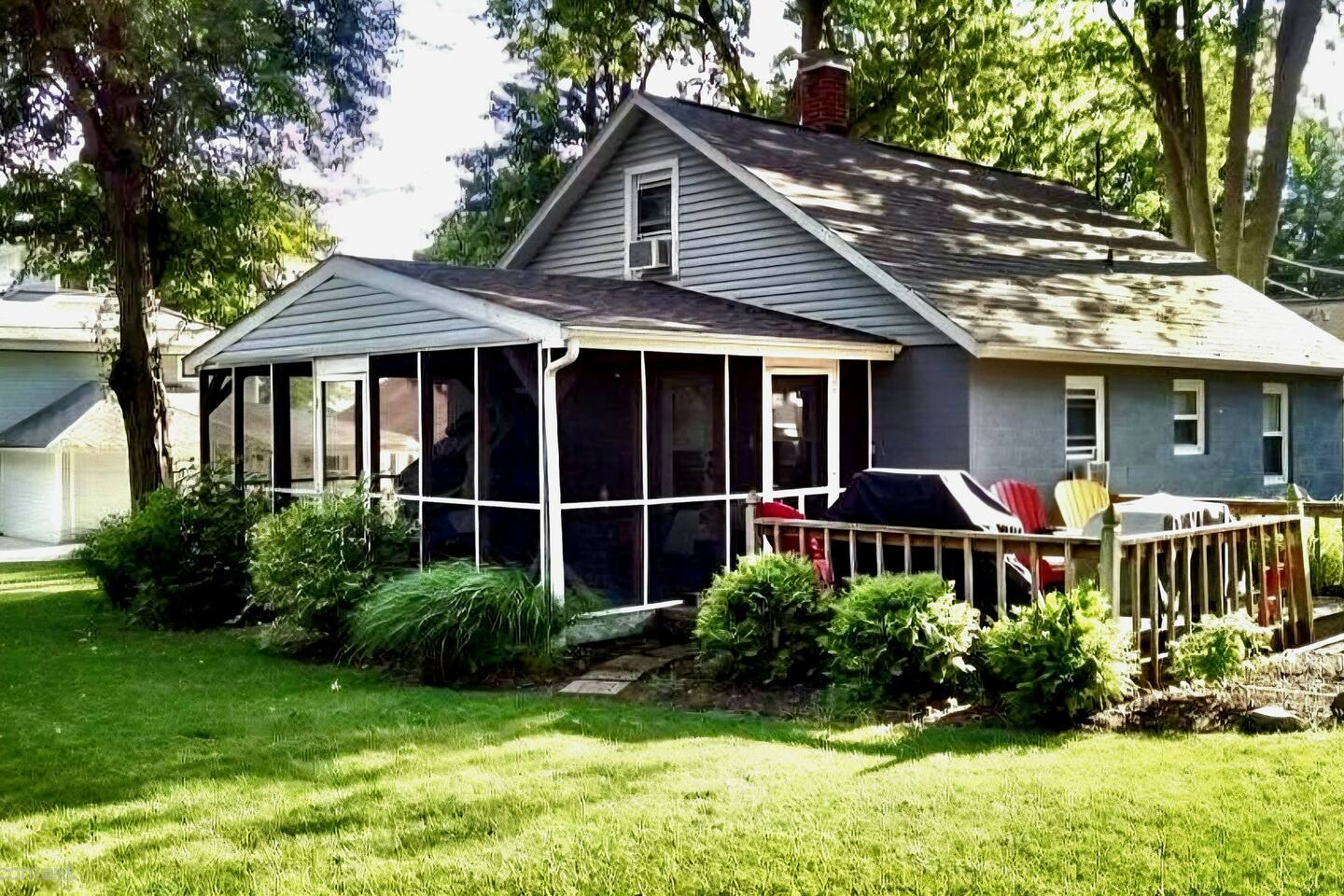 Lake Haven Cottage on Webster Lake - Pier Access!
