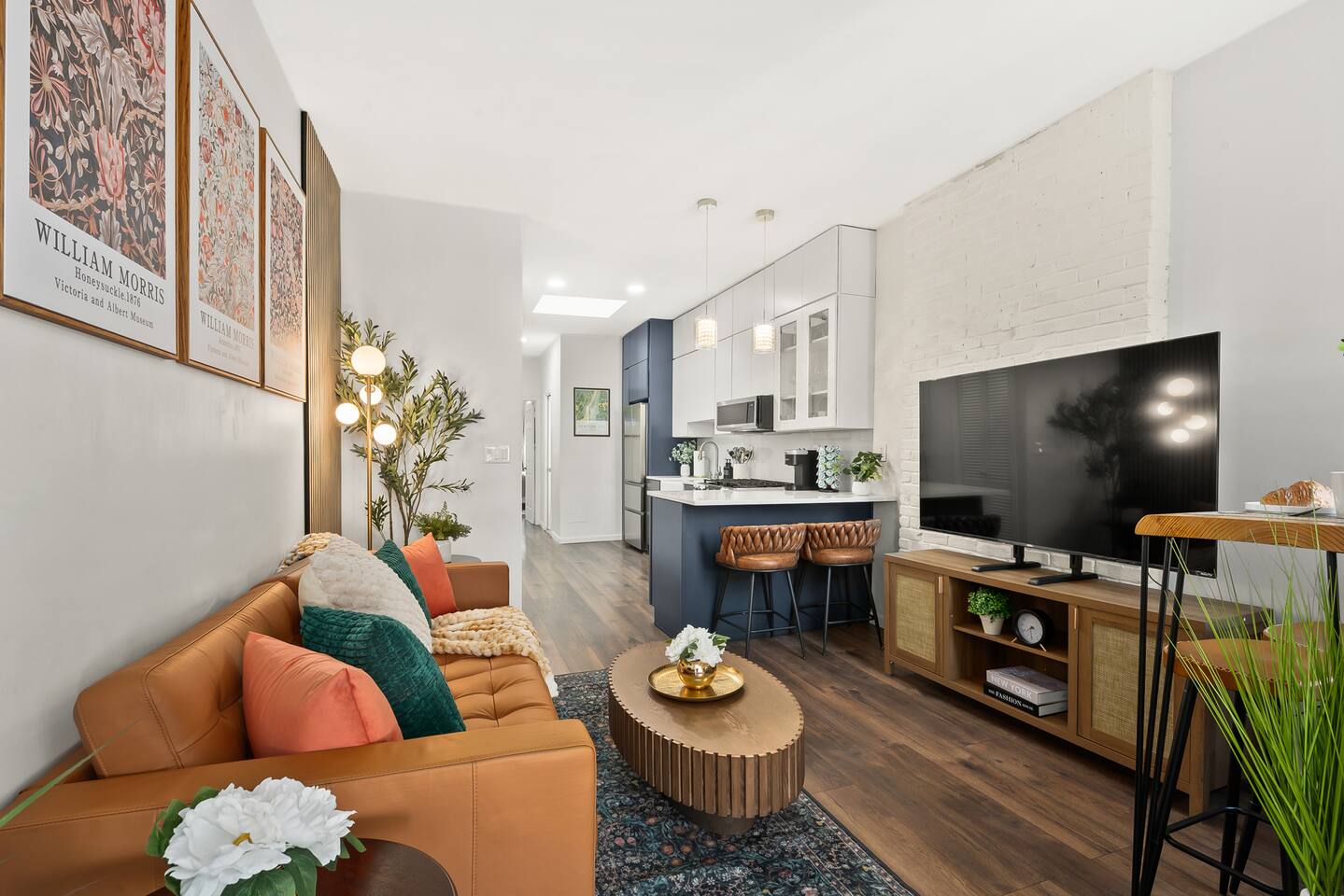 New 2BR Penthouse with Parking Near PATH to NYC