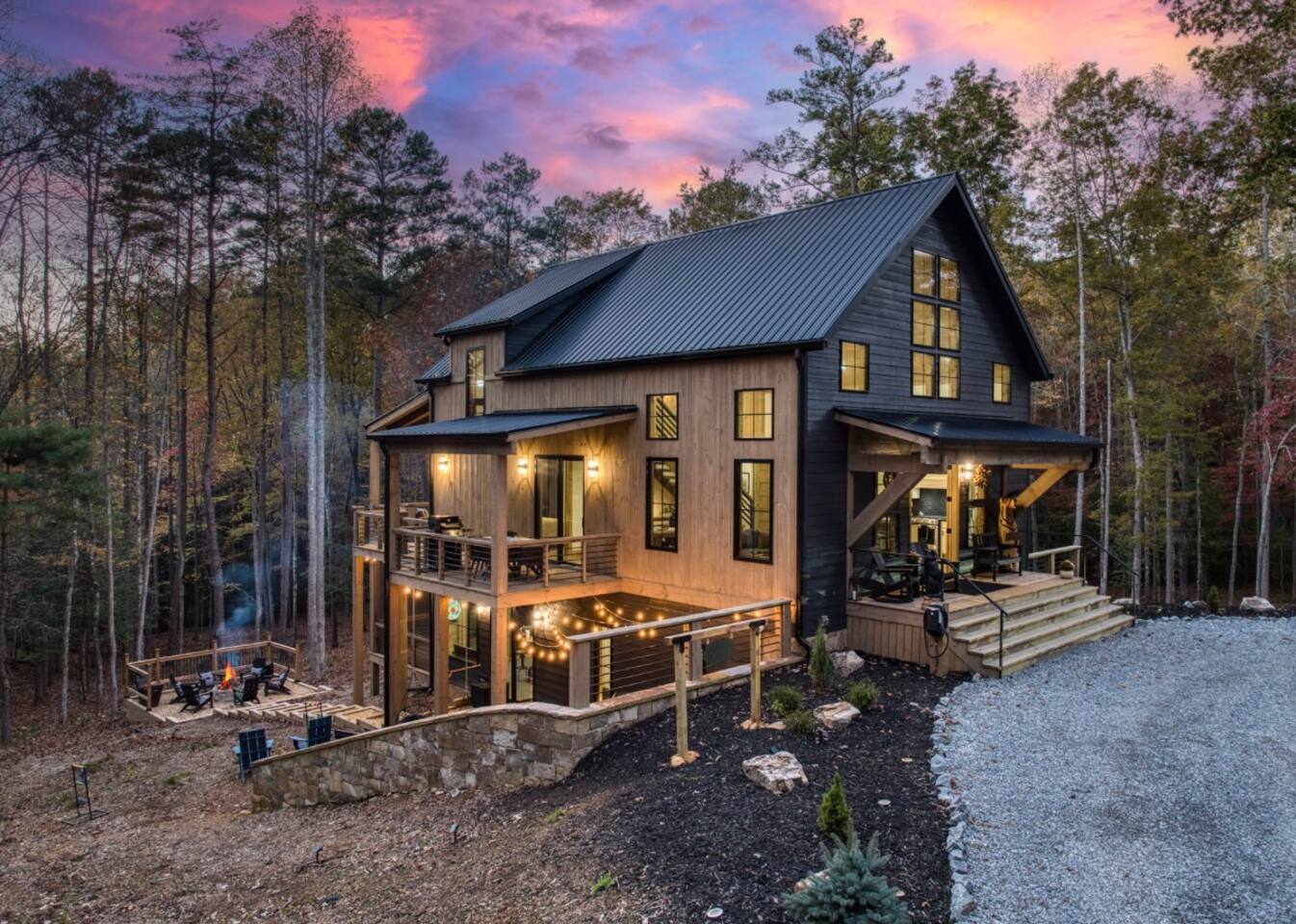 The Dancing Pines Cabin