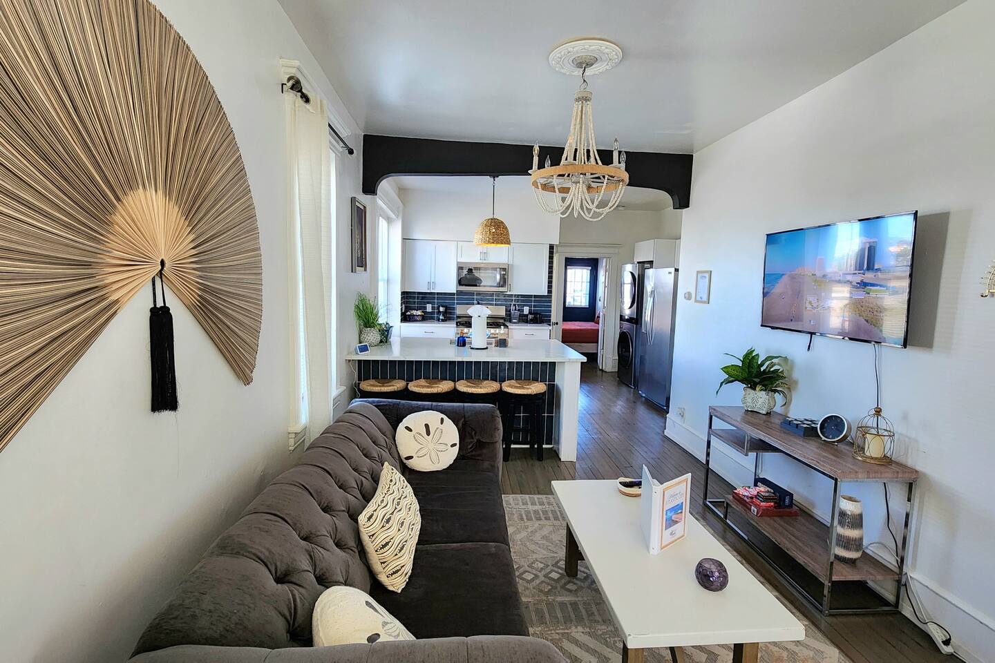 Seaside Snug- Near Ocean Casino!