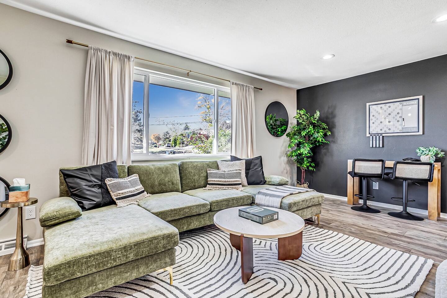 Putting Green, Hot Tub & Games | 15 Min to Denver