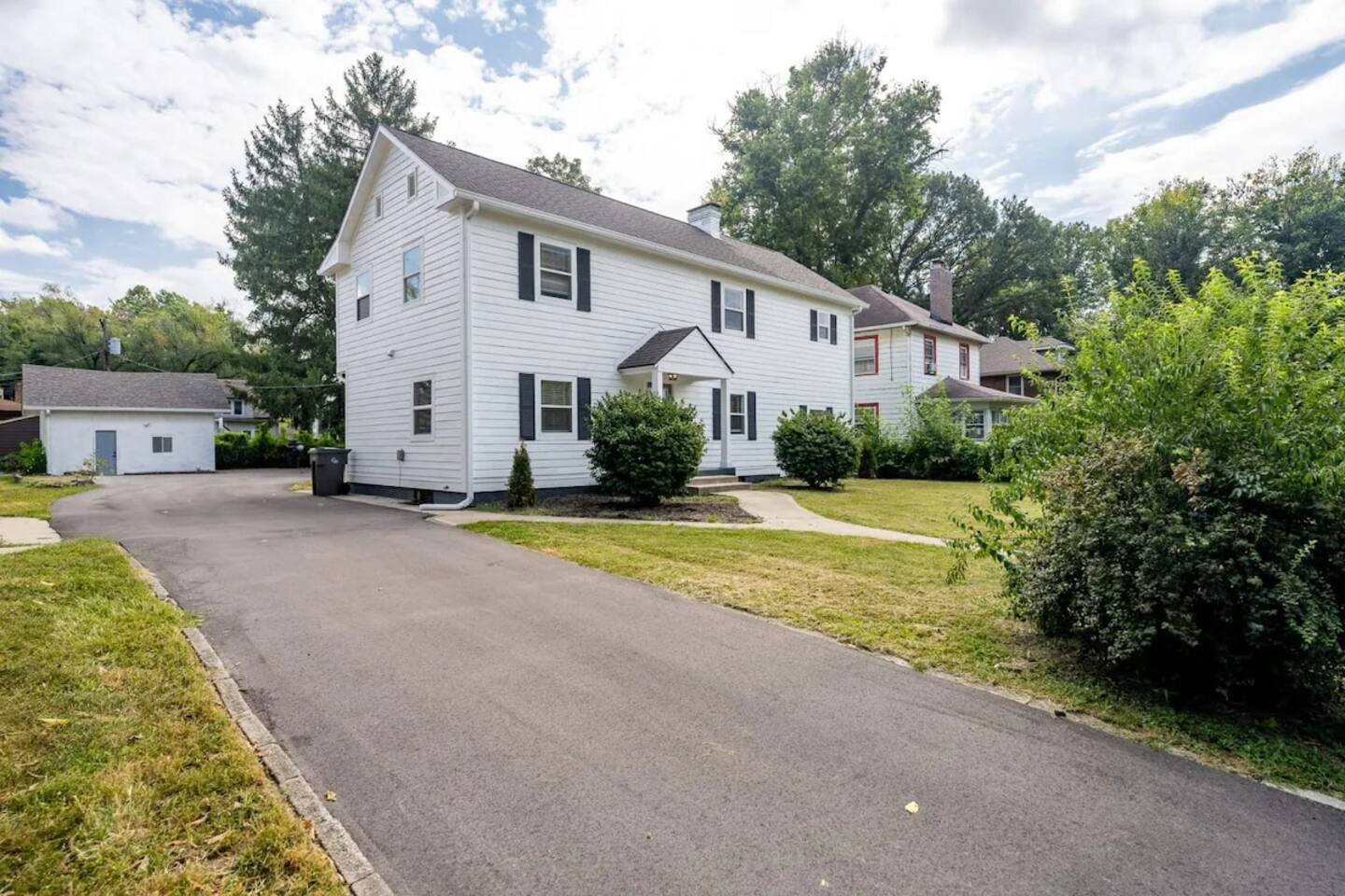 The Creekside Cottage, Mins from Downtown