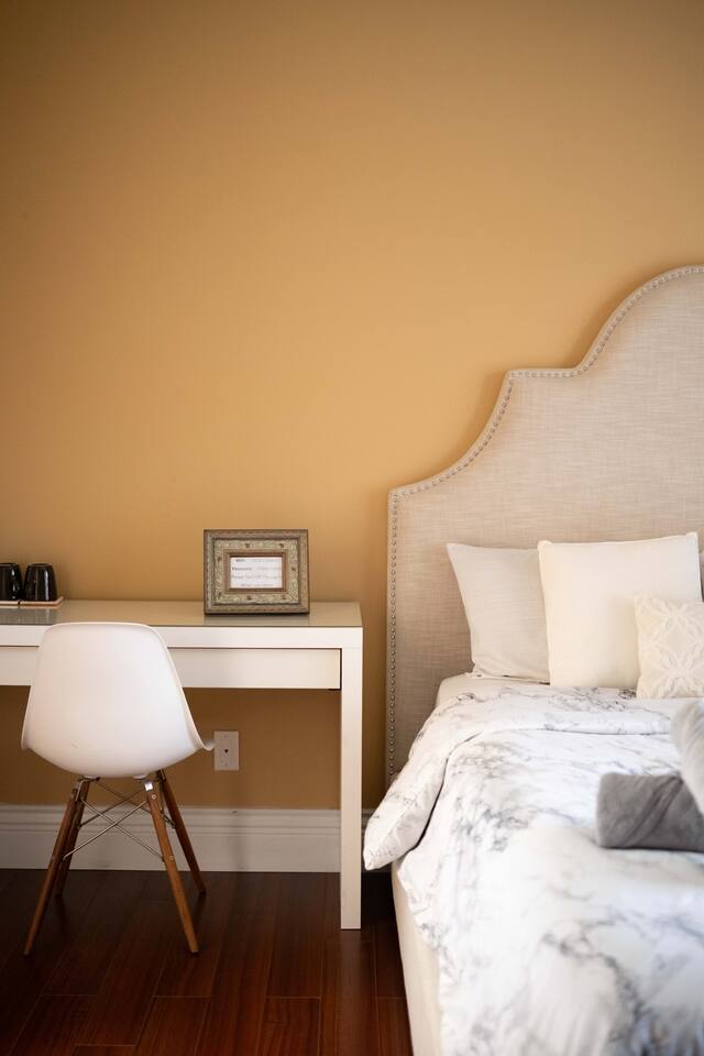 Richmond Family Stay 5 min Mall, 10 min Airport