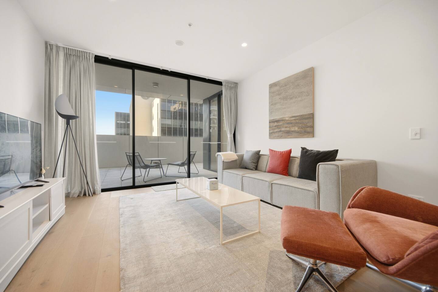 Bondi Junction Central • Modern 2BR2BA Apartment