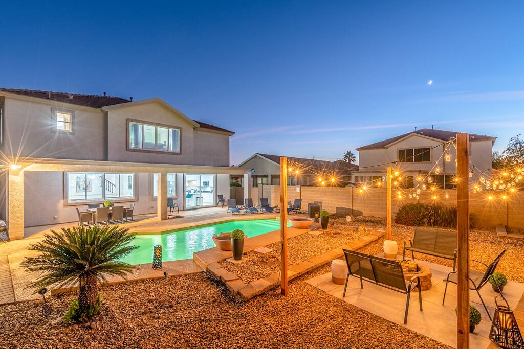 Spacious Surprise Oasis w/ Heated Pool & Game Room