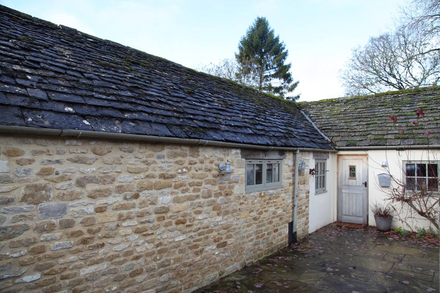 Cotswolds Grade II Listed Barn +underfloor heating