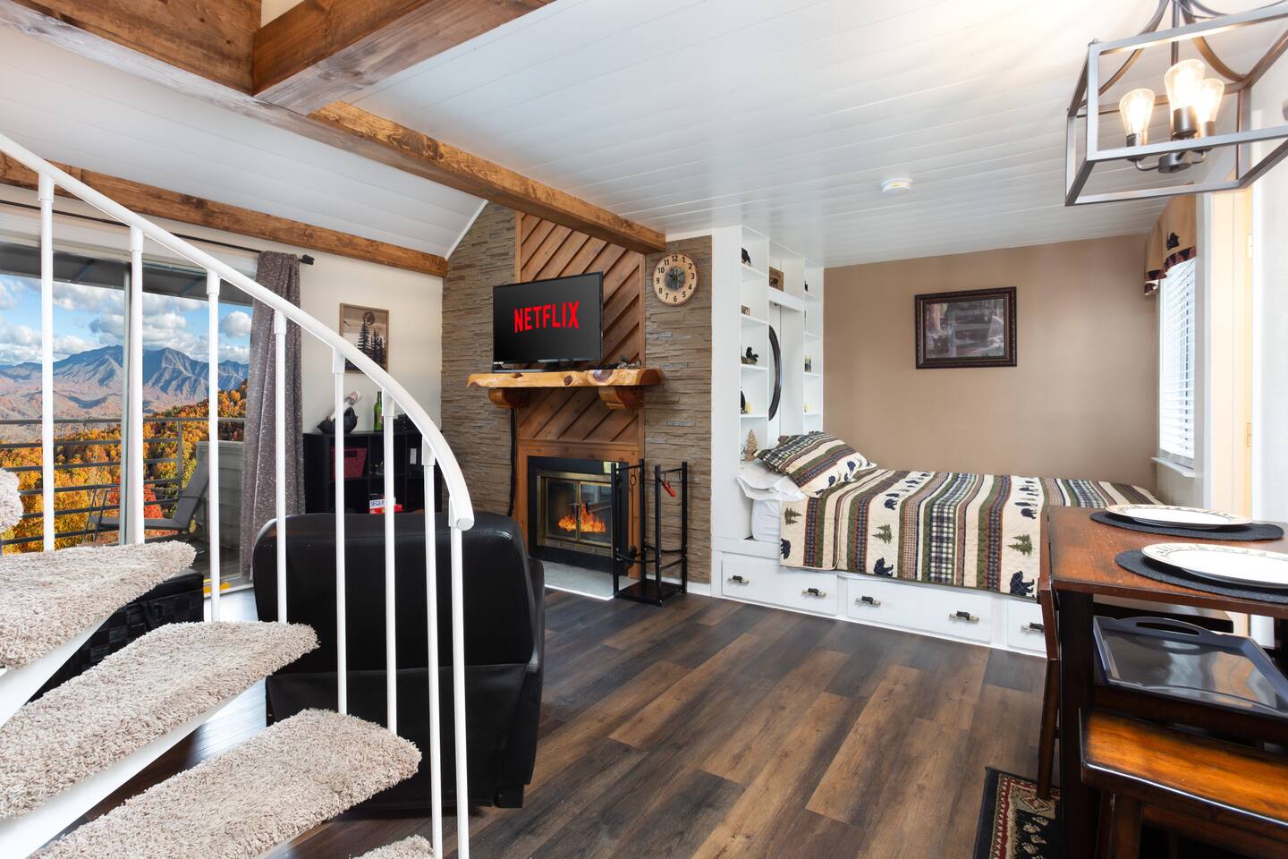 Newly Remodeled Studio Loft With Stunning Views