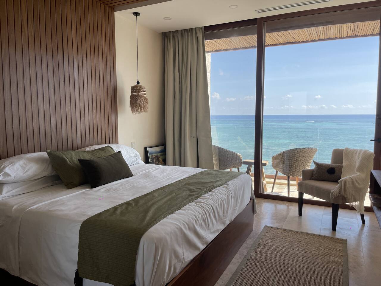 Kaoba | 3BR Beachfront Condo Panoramic Ocean View