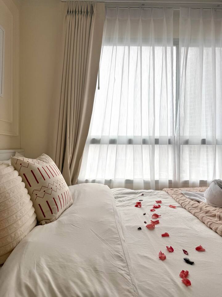 Cozy, fully-equipped Studio| MRT Rama 9, Pool&Gym