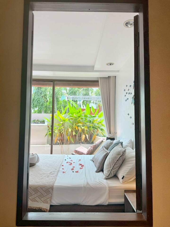 Beach Bliss |2BD | Pool, Jacuzzi, Gym | Playground