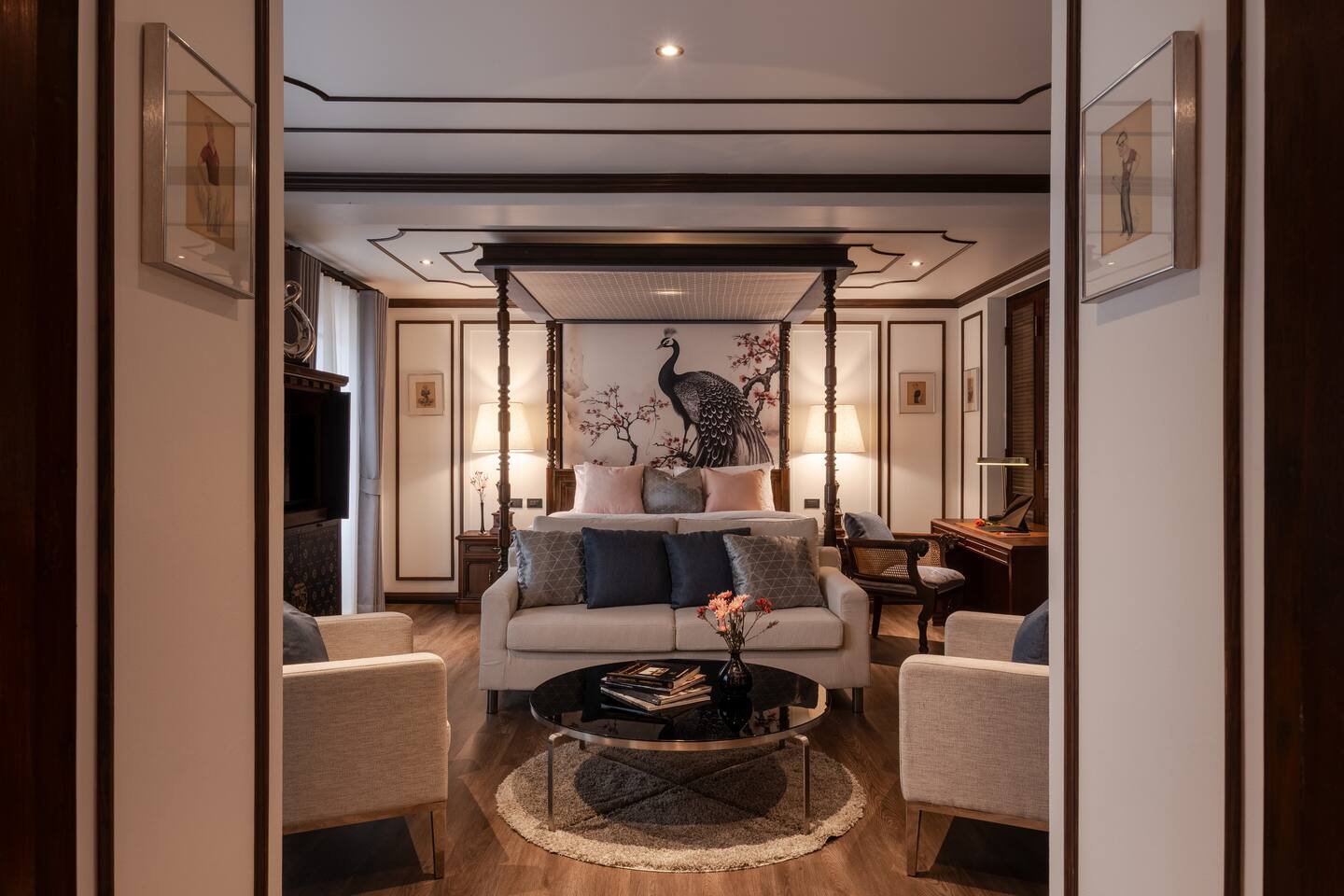 Contemporary Eastern 1BR 5 min BTS| All Essential