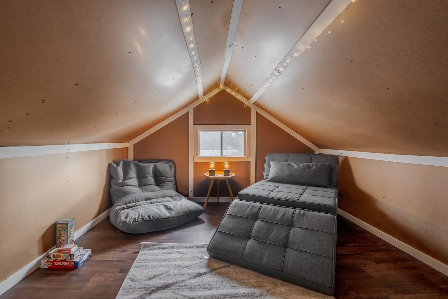 5BR Near UWO | Richmond Row | St. Joe’s | 6 Beds