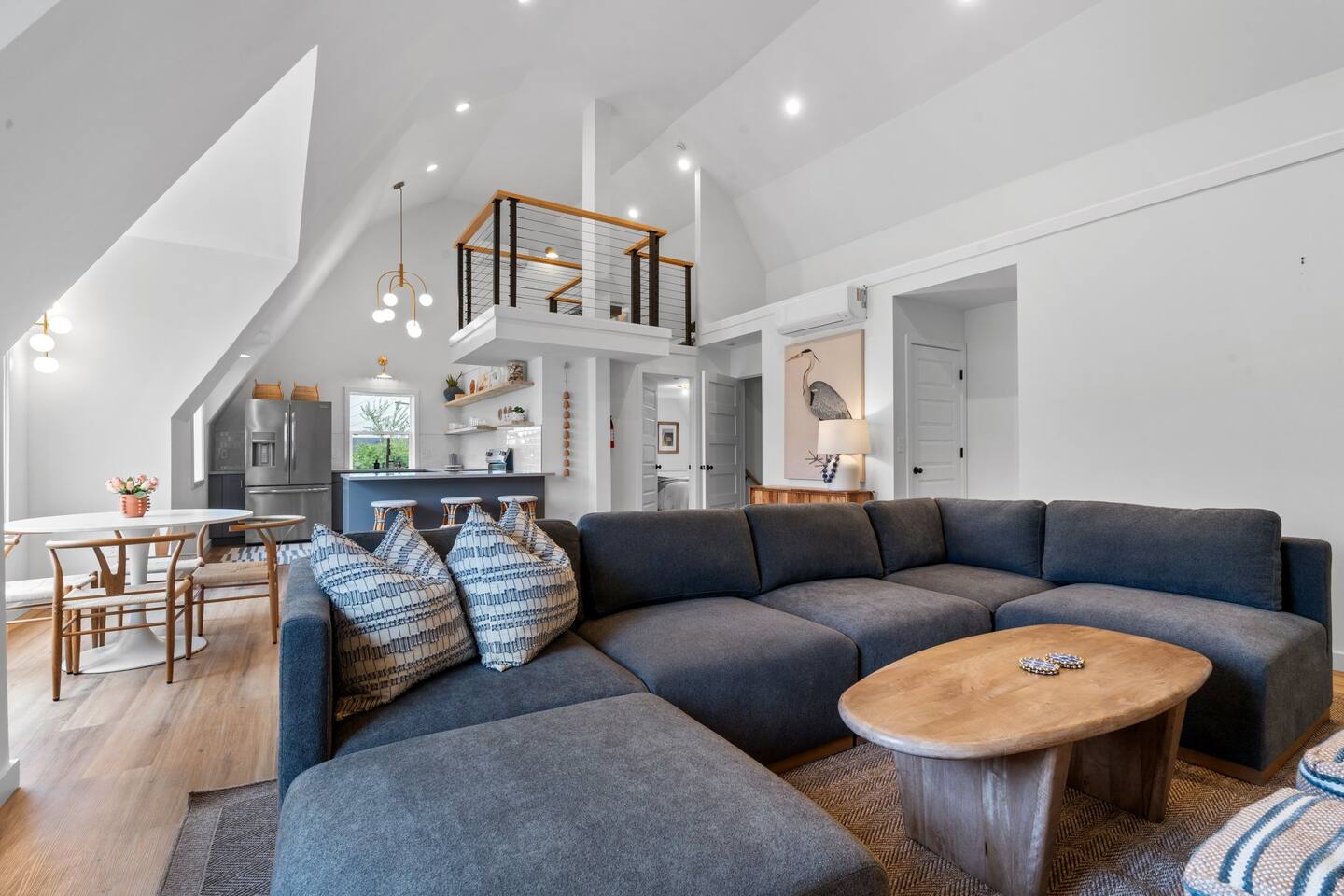 Stunning Barn Penthouse w/ Loft + Office