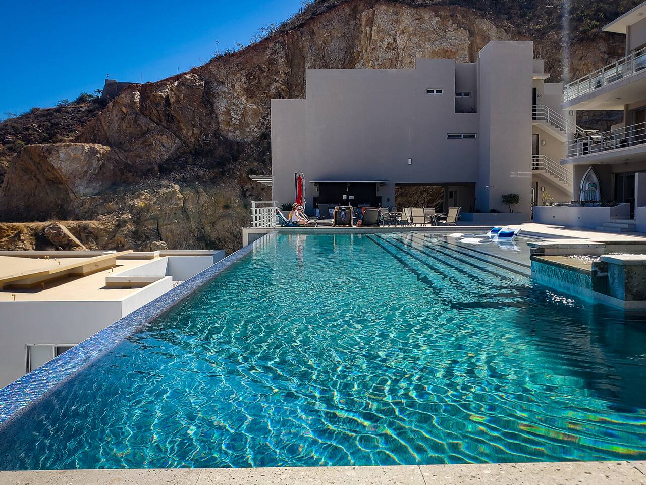 Amazing Marina, Ocean, & City Views! Lush 3B/3B