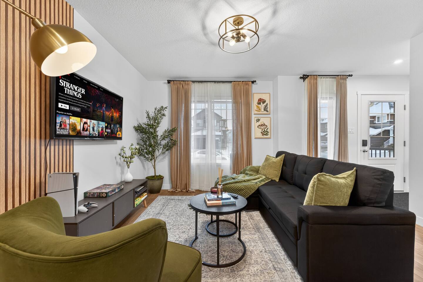 Restful Ridge | PS 5 | Sleeps 12 | Windermere