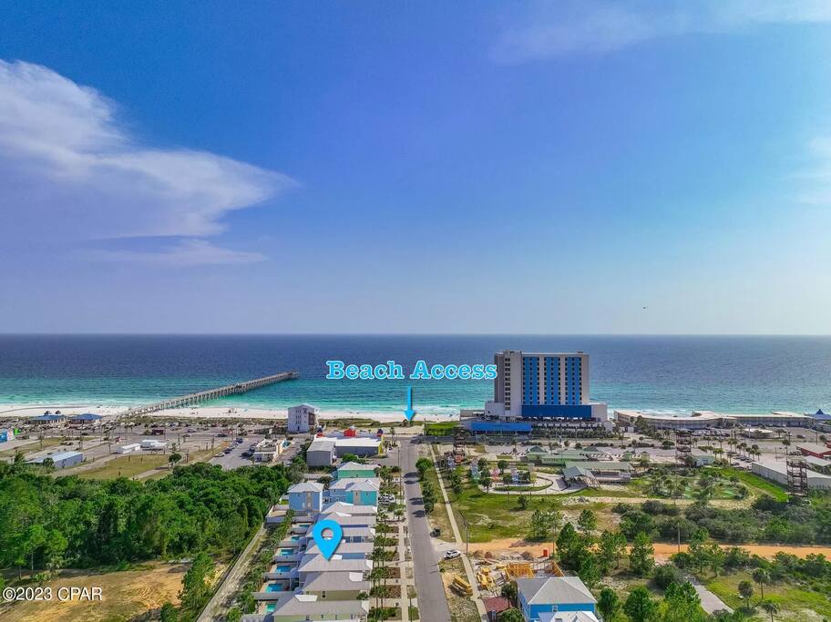 3-minute walk beach Private heated pool 5King beds