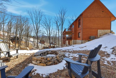 Brand-New LUXE Creekside Cabin w Hot Tub, Fire Pit photo 11