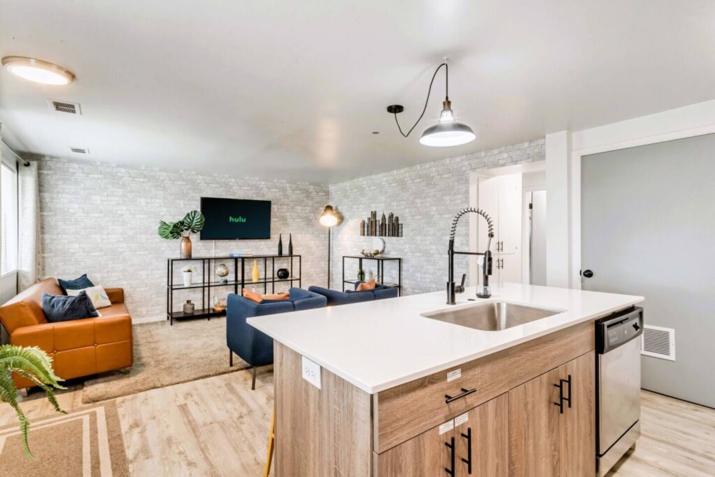 2BR Dwtwn SLC Wi-Fi Near Temple Square & Capital