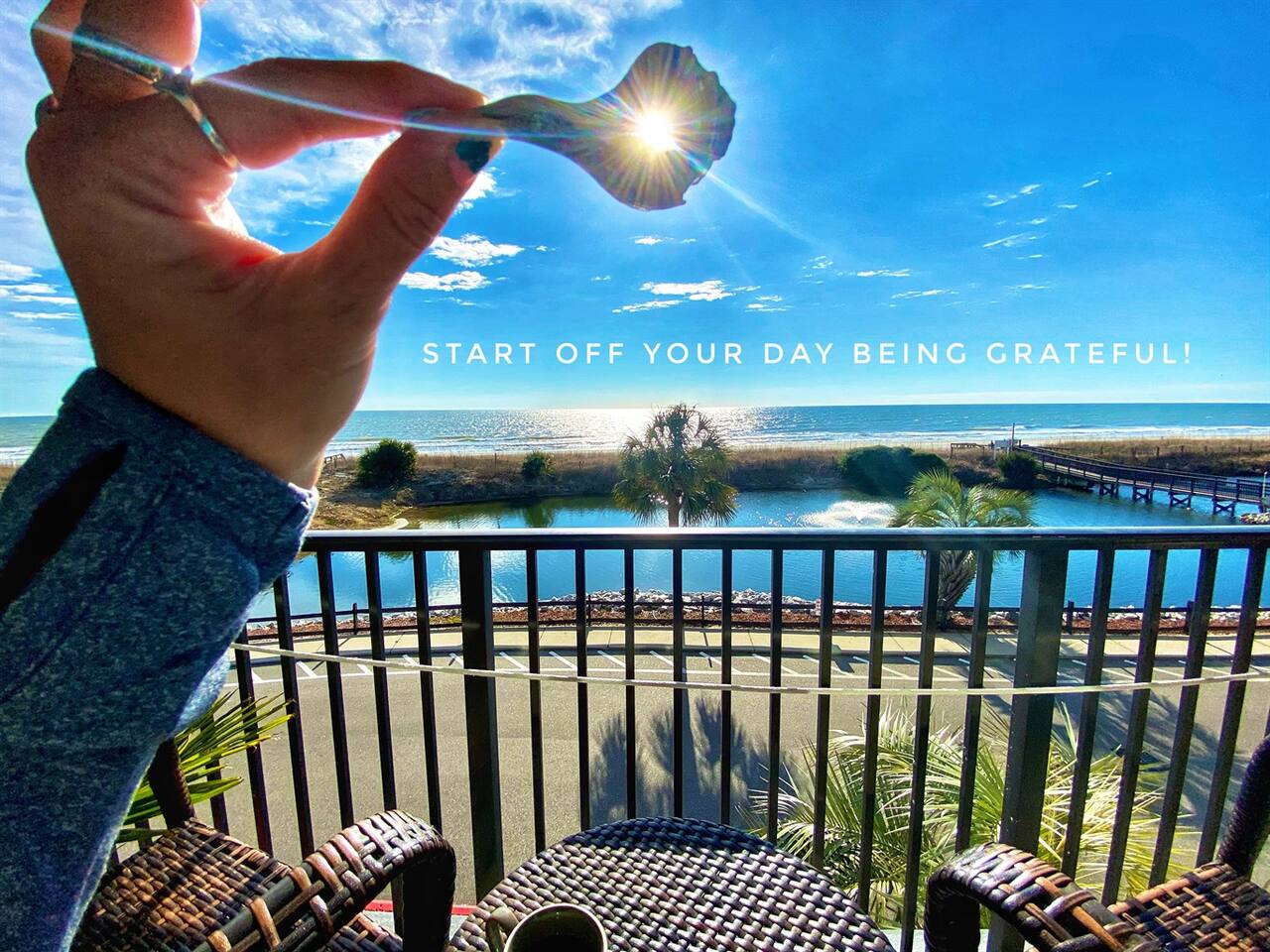 Oceanfront condo-Pools, Lazy River, Saunas & Tubs