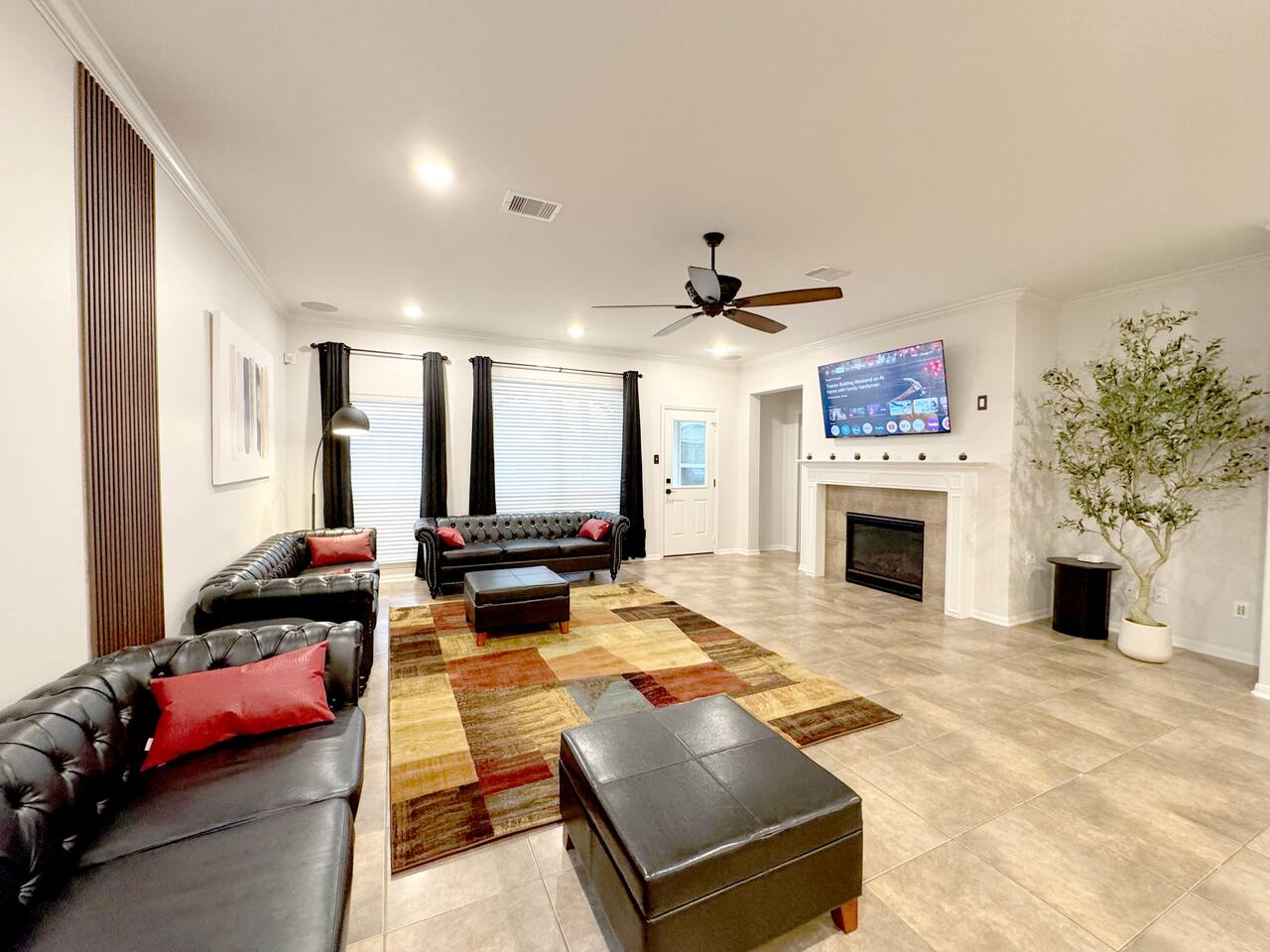 Huge modern 6br house with a game room and a pool!