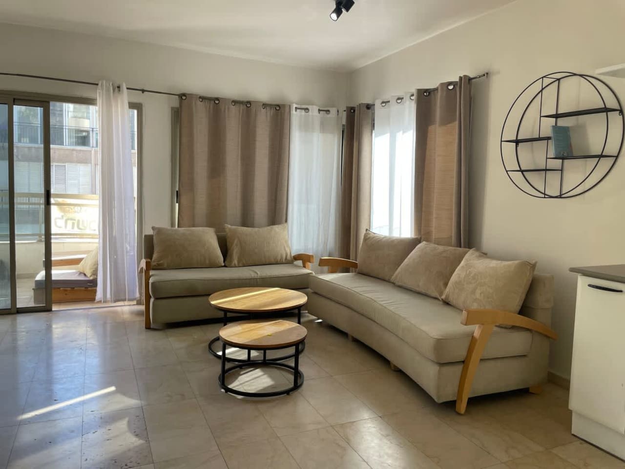 Amazing Two Bedroom | Balcony | Parking | MaMaD