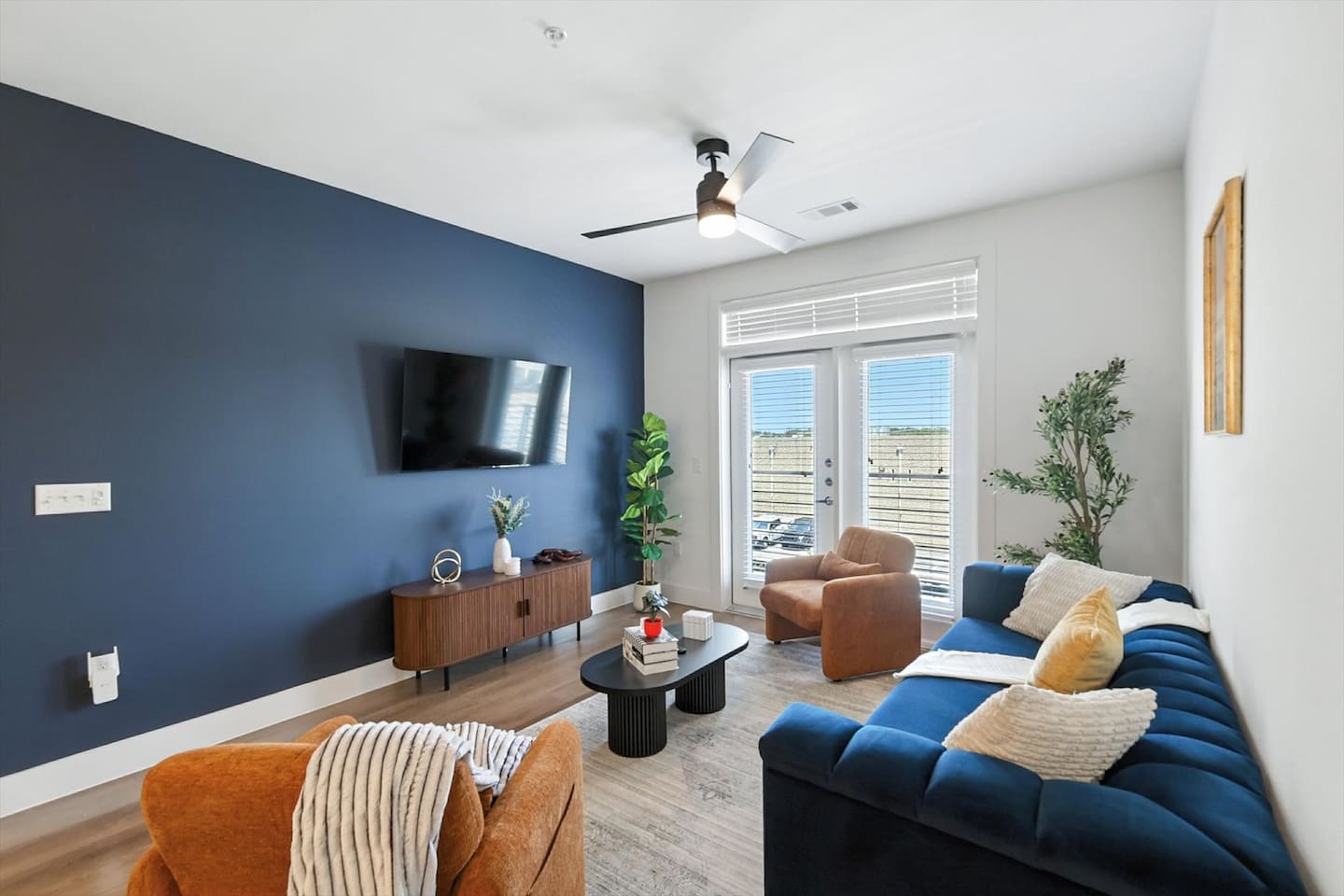 Spacious 2BD+1BD Condos by Traveller's Comfort