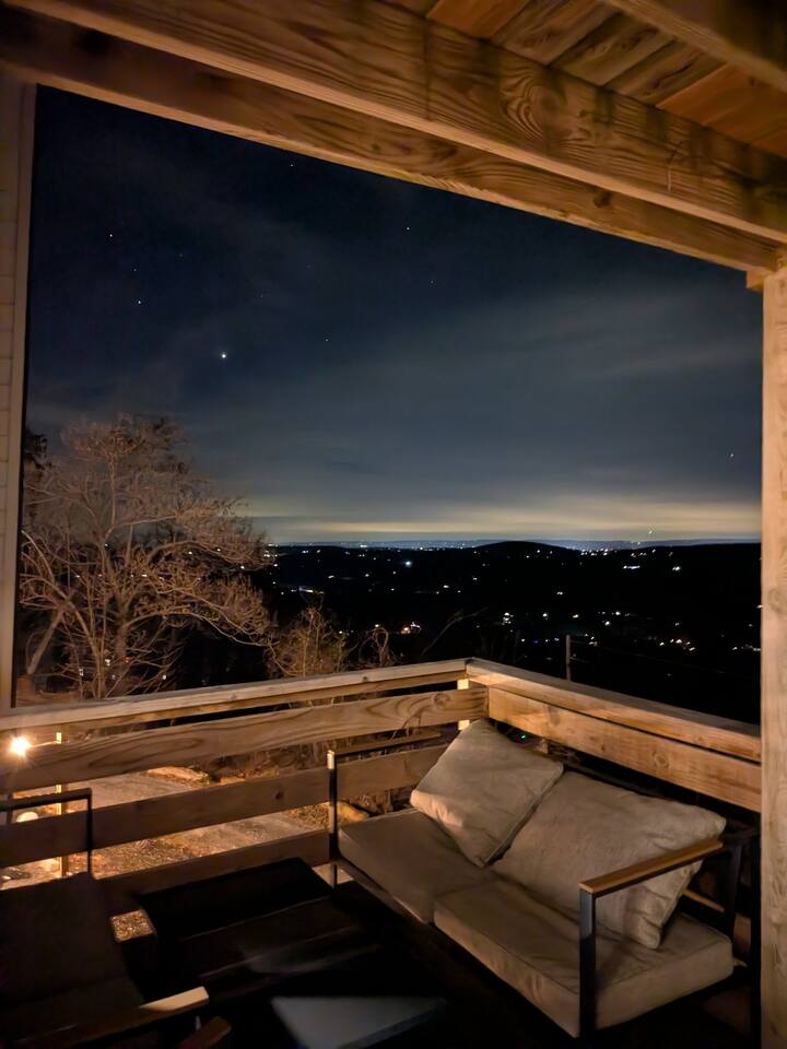 Epic View*Hot Tub*Fire Pit*Pet Friendly