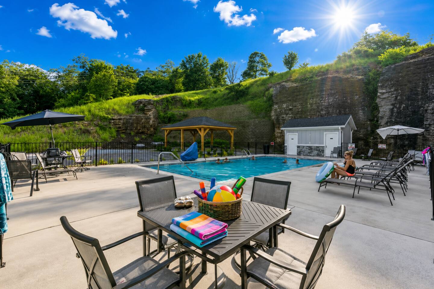 Family-Friendly Resort Condo Near Lake & Strip