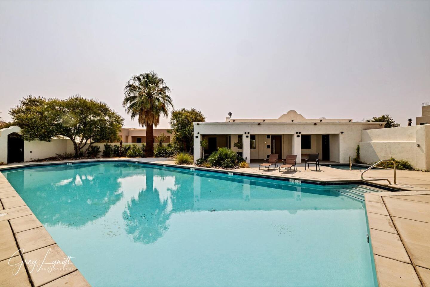 Luxury Home w/Privacy ->
Private Pool+HotTub+BBQ