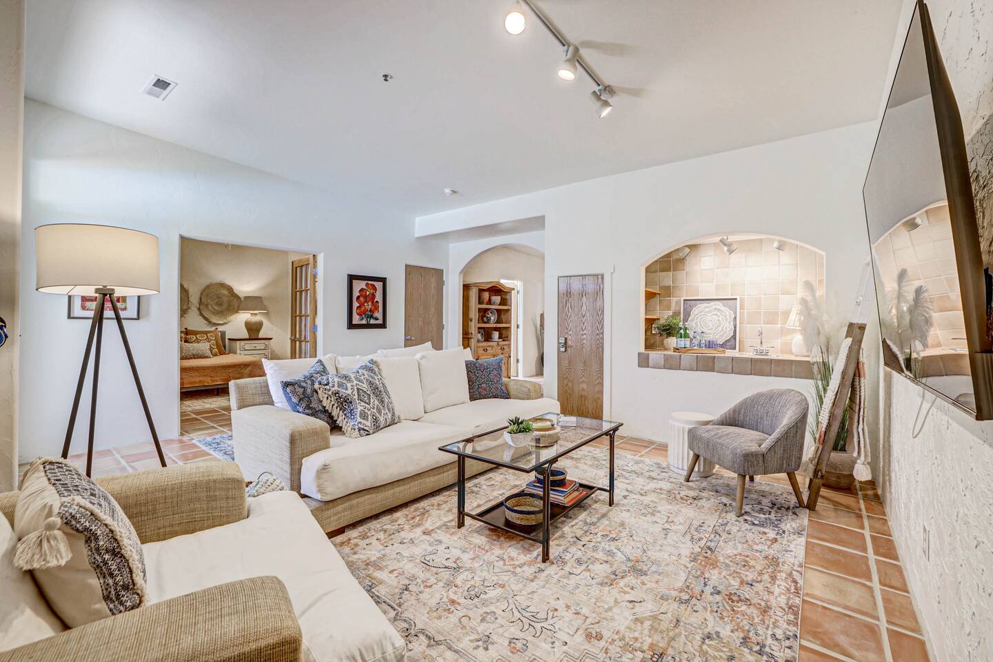 2 Master King Suites Pool*HotTub*Gym $Reduced$